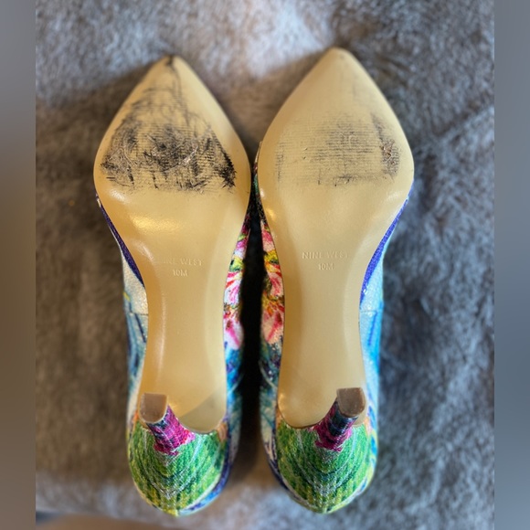 Beautiful and Fun Nine West Heels 10 - Picture 4 of 5